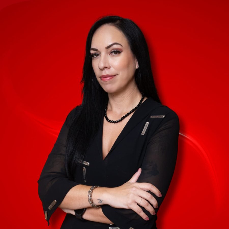 Bibi Lotie, responsável pelo módulo 05